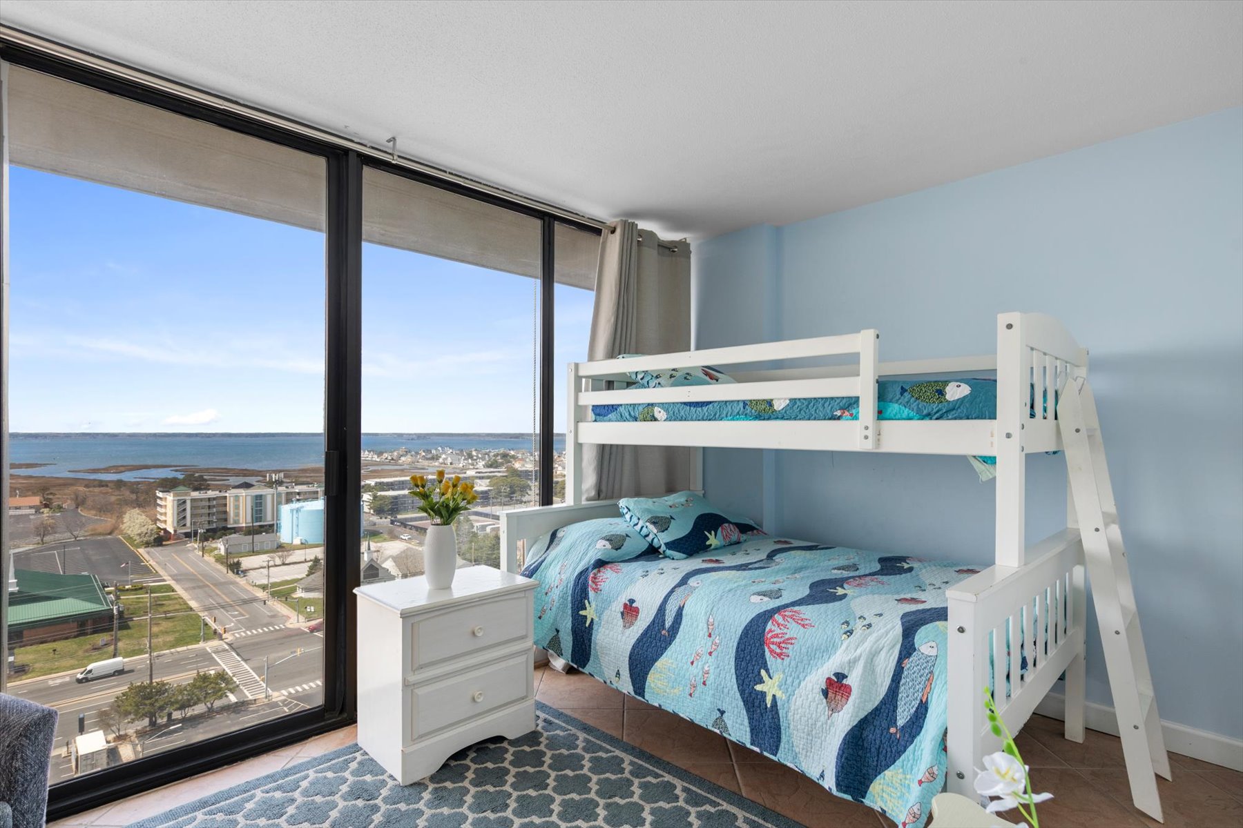 Floor to ceiling views of the island.