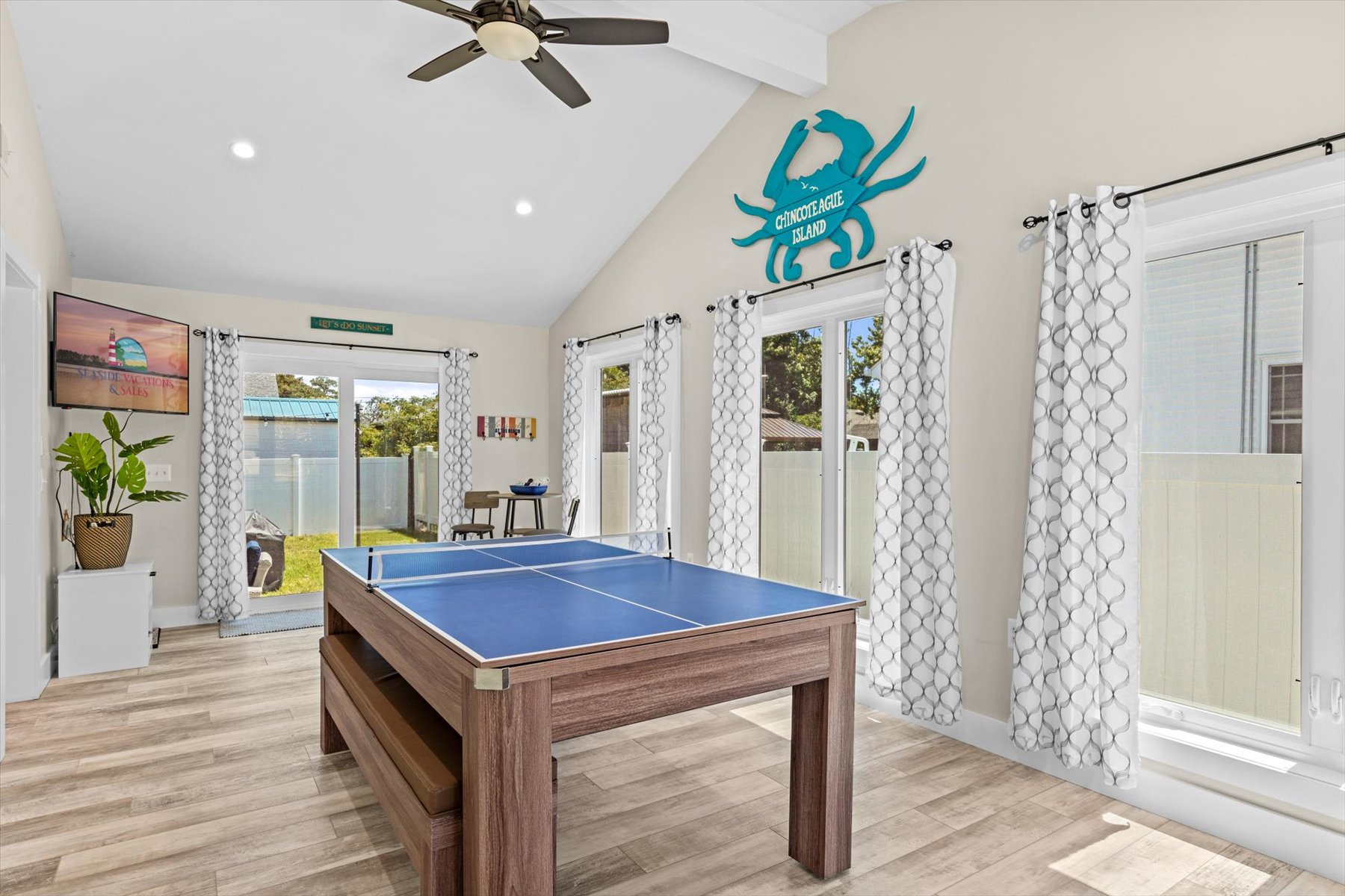 Ping Pong, Pool - and the table transforms into additional dining space if needed!