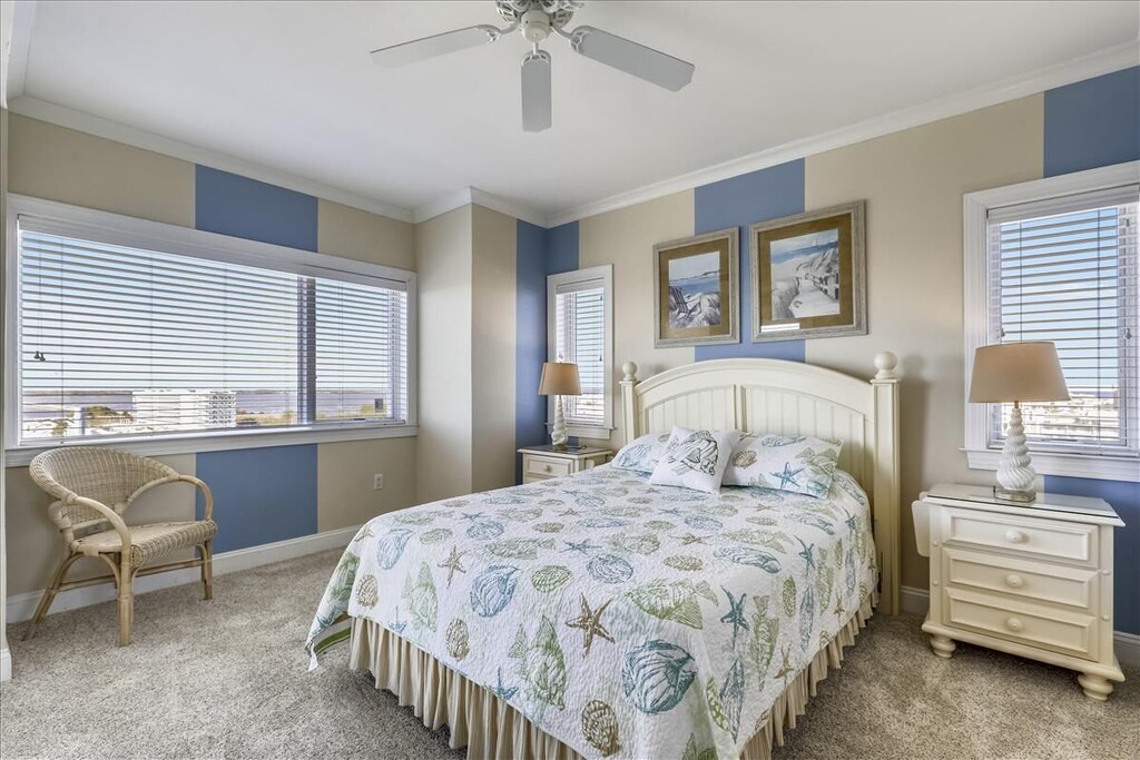 The Junior Primary has a Cozy Queen Bed.