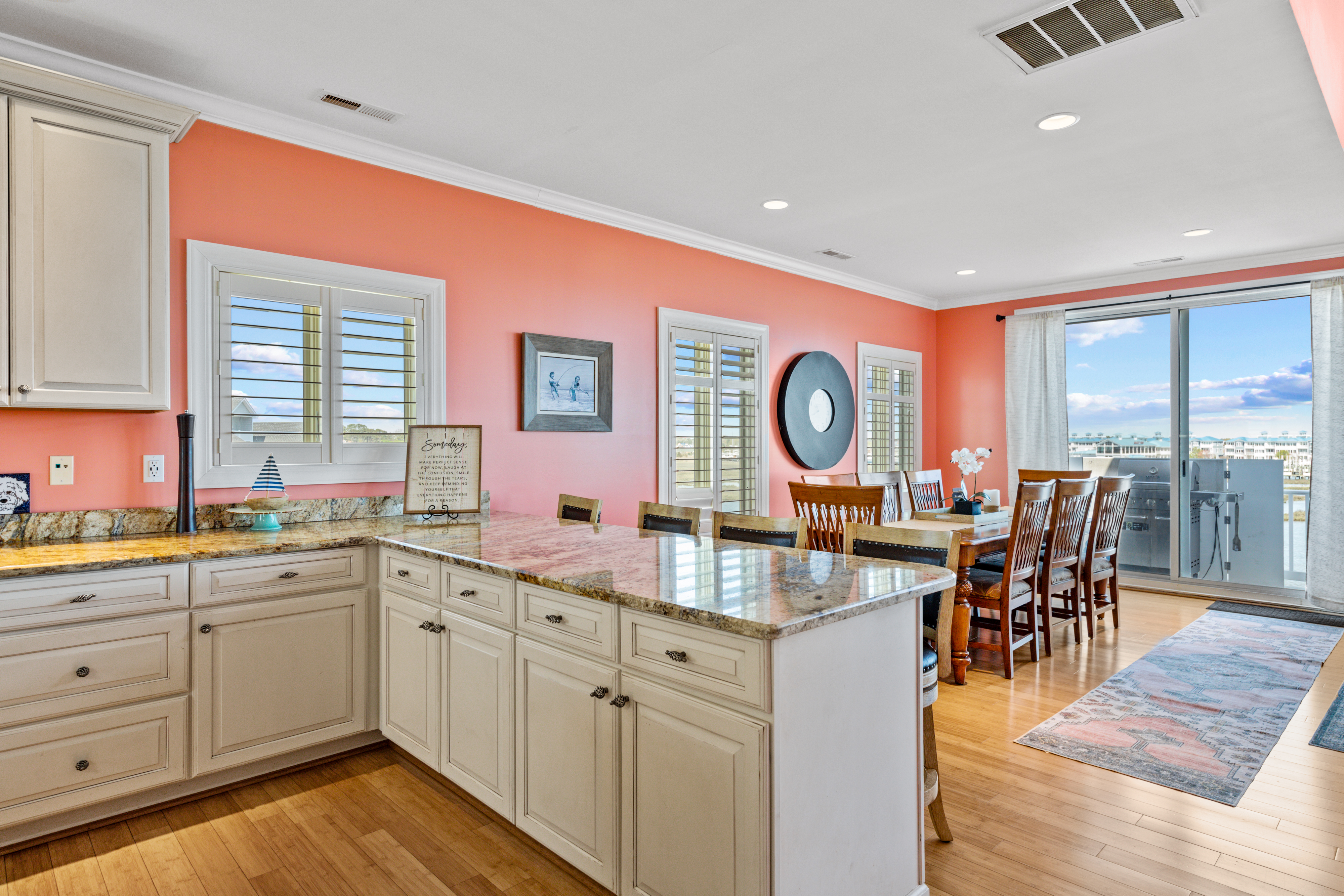 Grab a quick bite at the breakfast bar before heading out to explore OC.