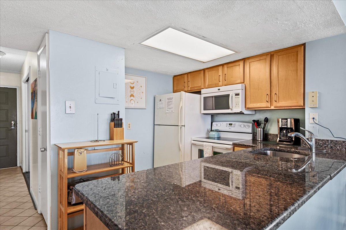 Full Size Appliances and all the Conveniences of Home!