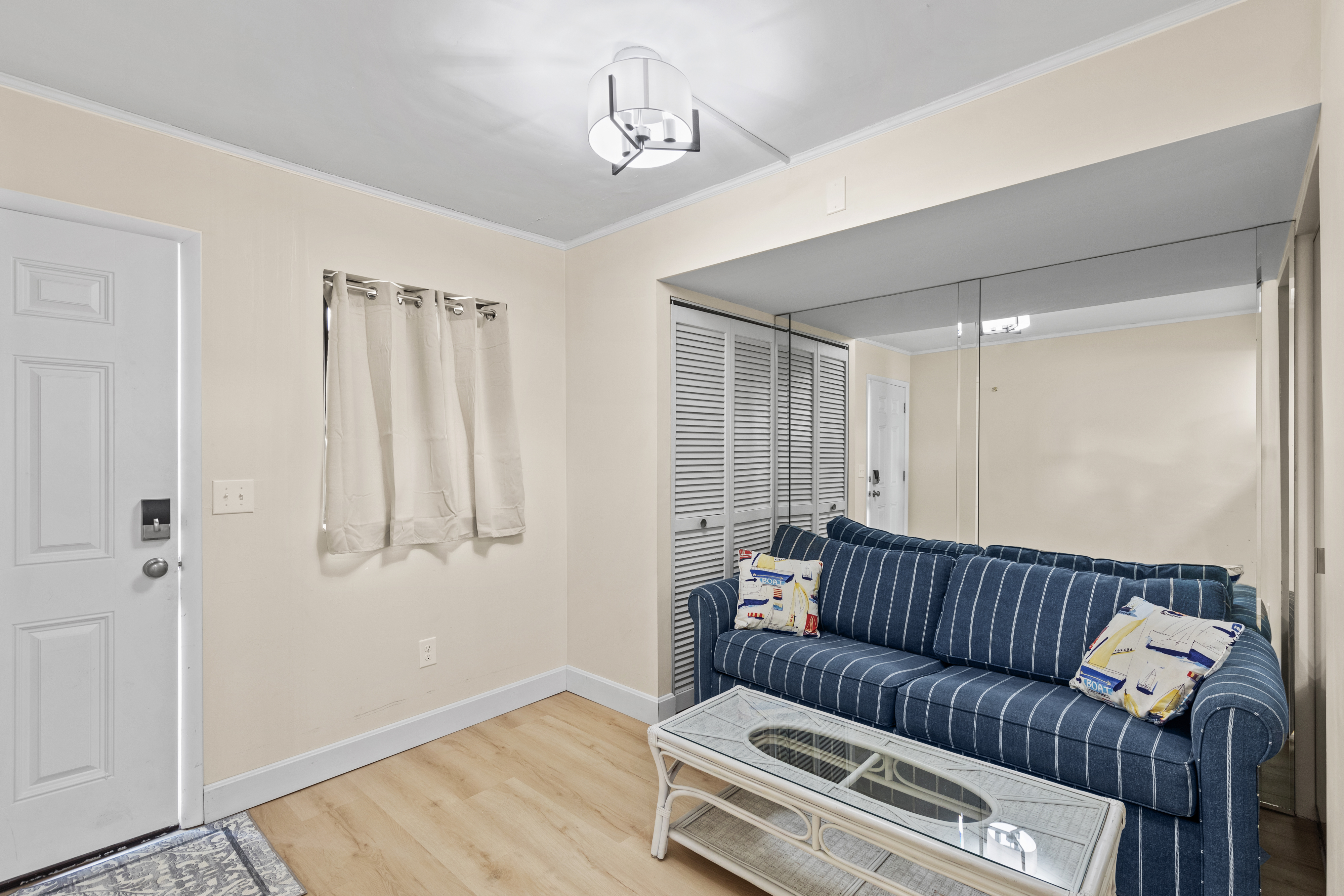 The Den also has a Queen Sleeper Sofa, just incase you need a little more sleeping space.