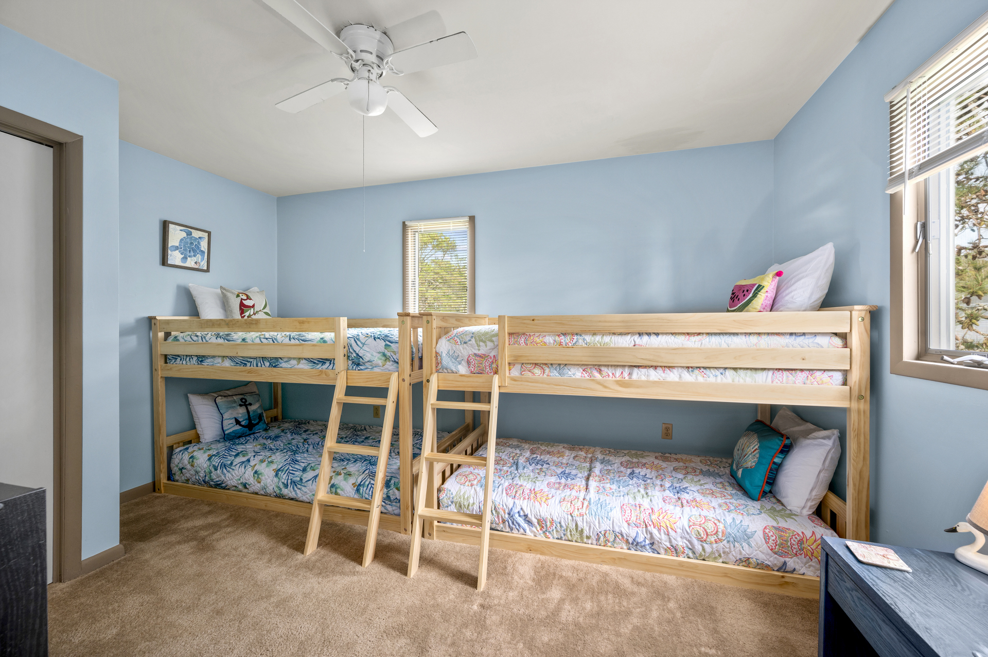 Bedroom 3 sleeps 4 in two Bunk Beds.