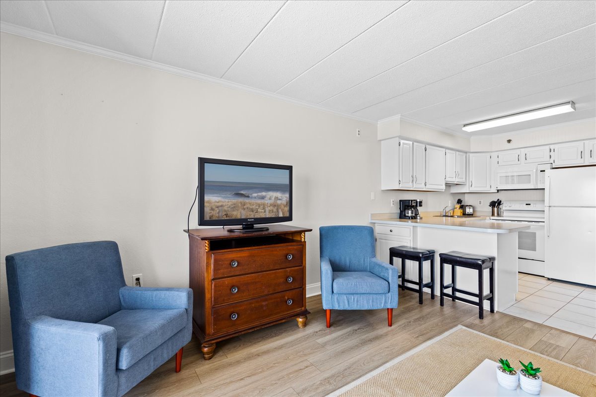 Stream your favorite movie on the Flat Screen TV!