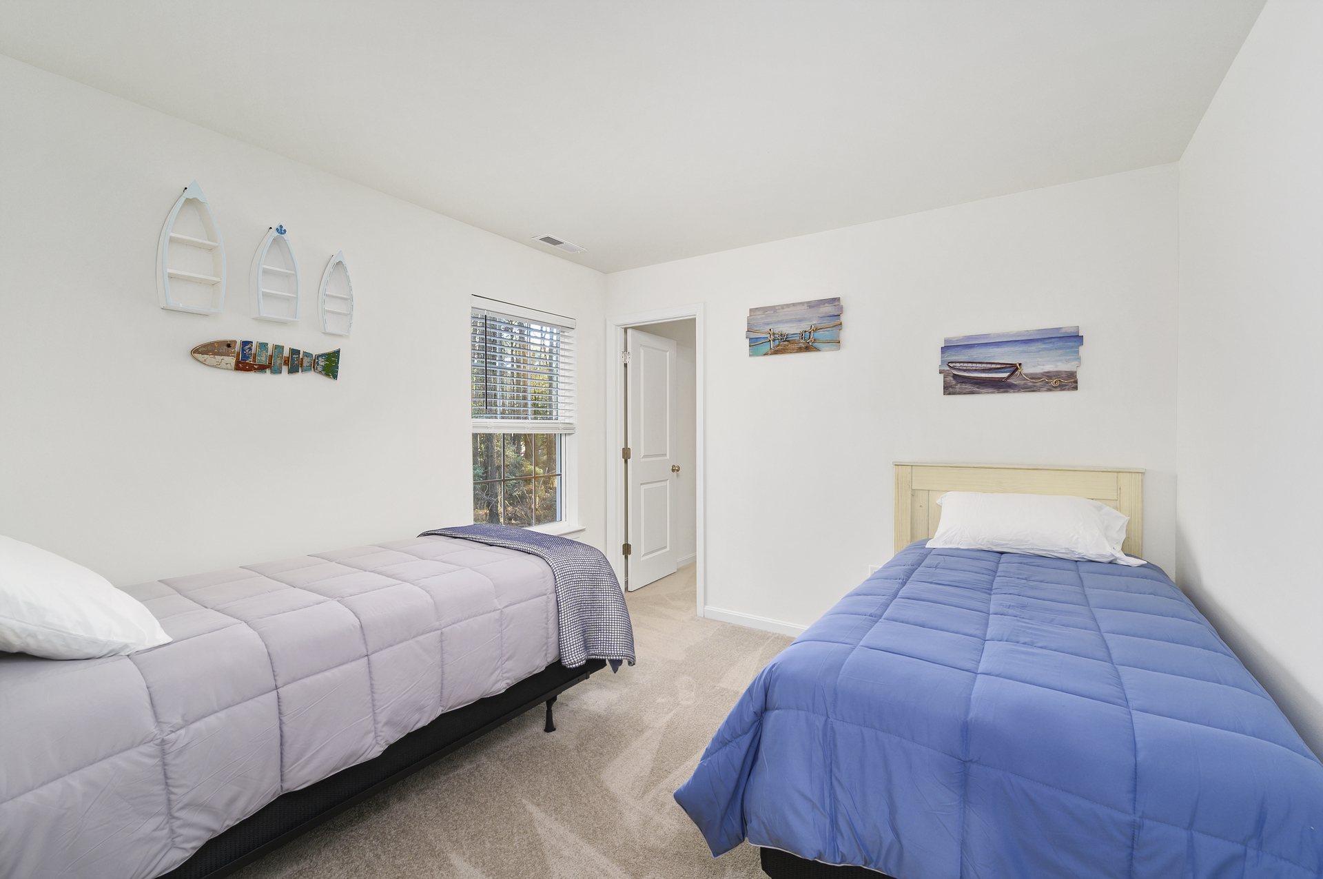 Bedroom 4 has 2 Twin Beds.