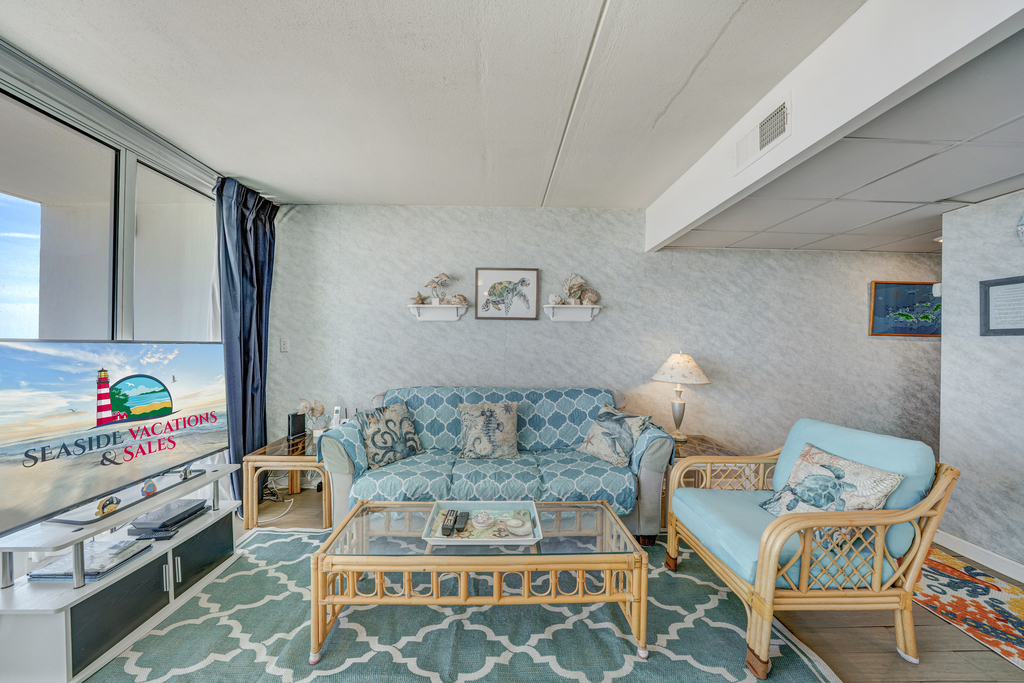 You'll love relaxing with Family, enjoying the Flat Screen TV and Free Wi-Fi!