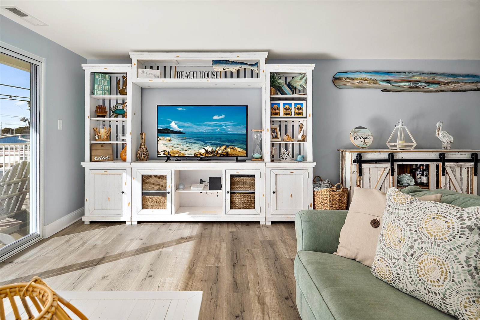 Unwind in the comfortable living area while enjoying your favorite movies on the large flatscreen TV.