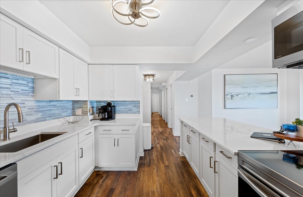 Plenty of Open Space for preparing meals and packing the coolers!