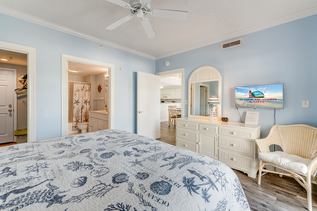 Flat Screen TV for your enjoyment!