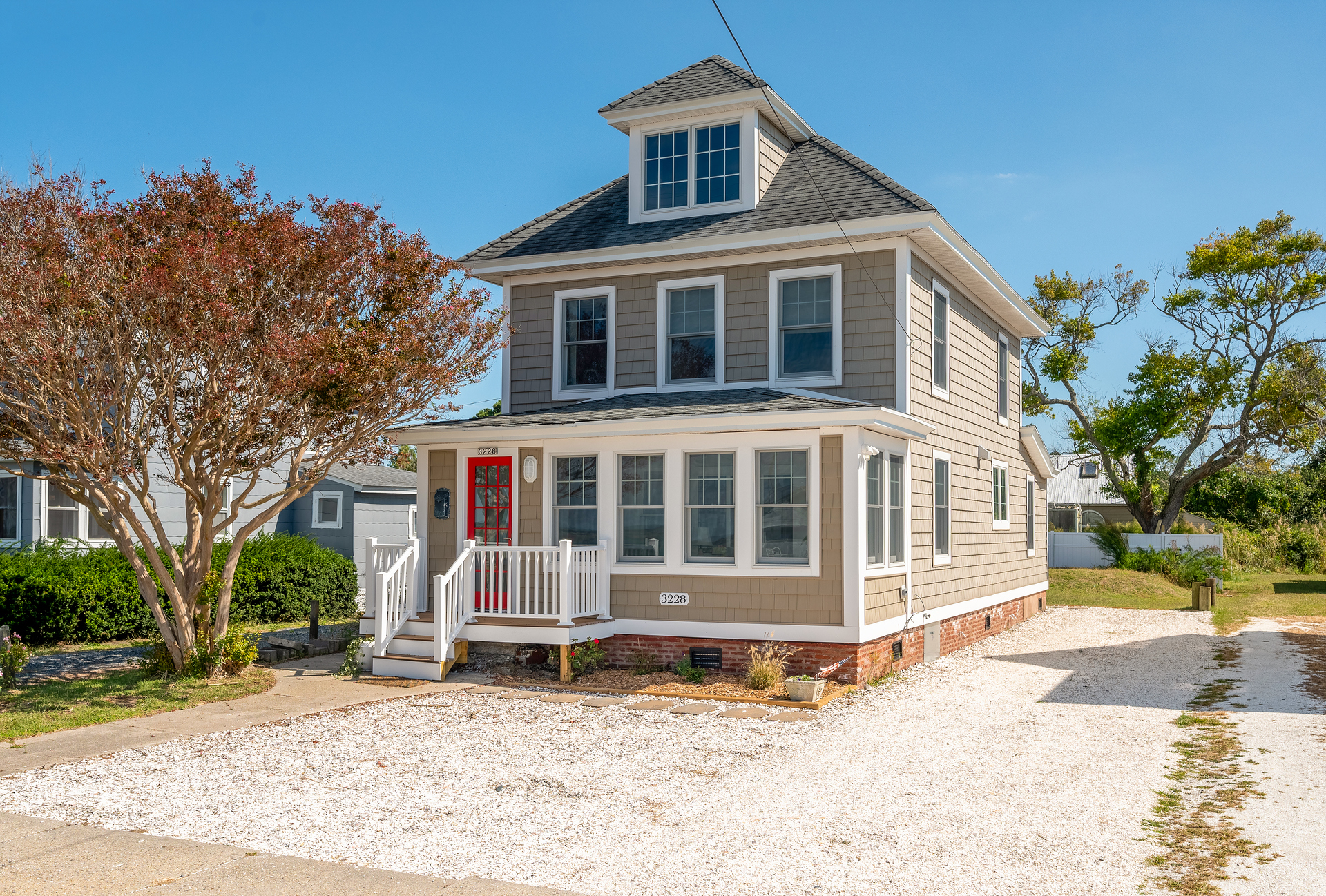 Island Sunset still has that quintessential Chincoteague Charm we adore!