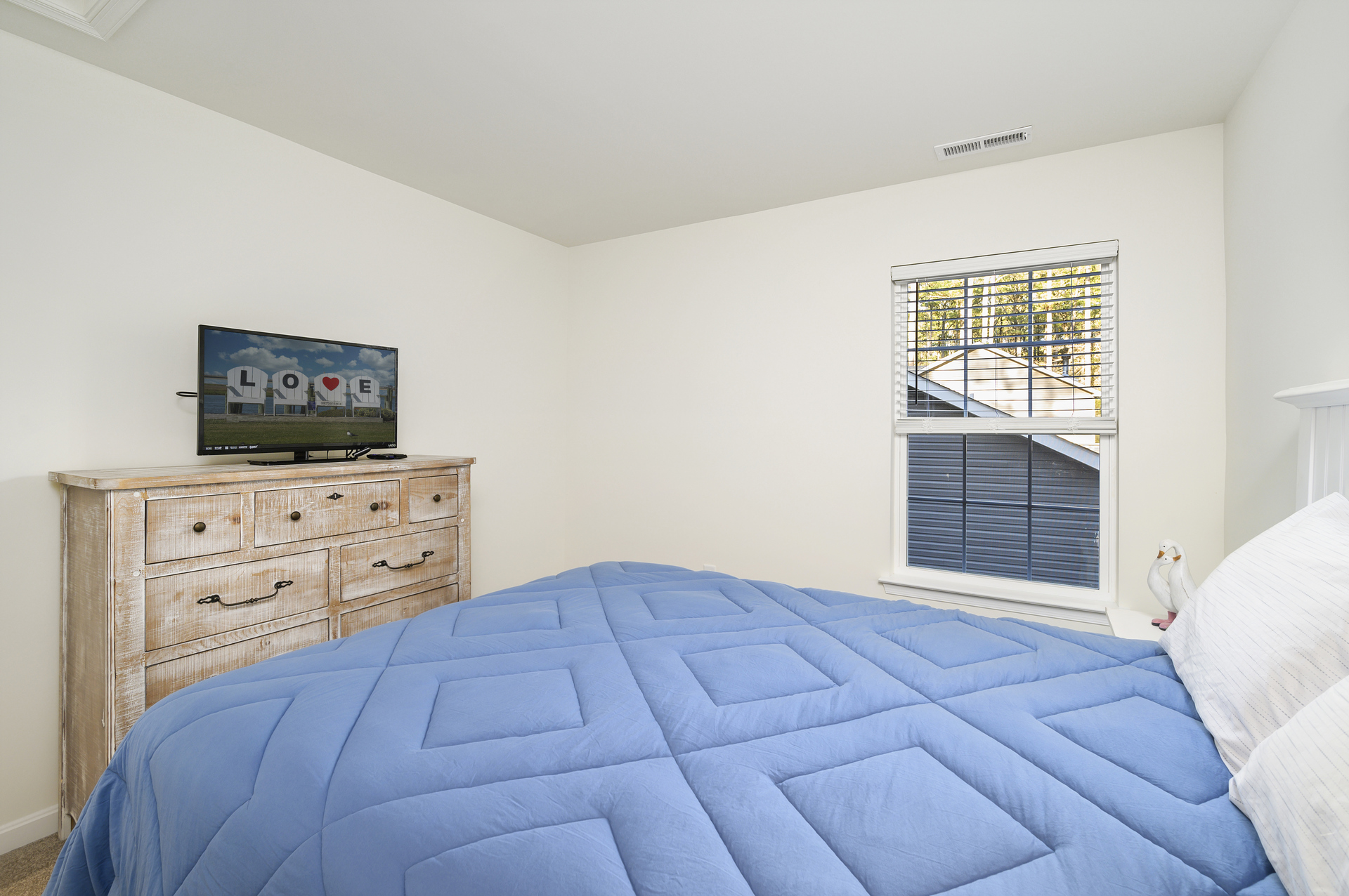 Bedroom 3 also has Streaming TV.