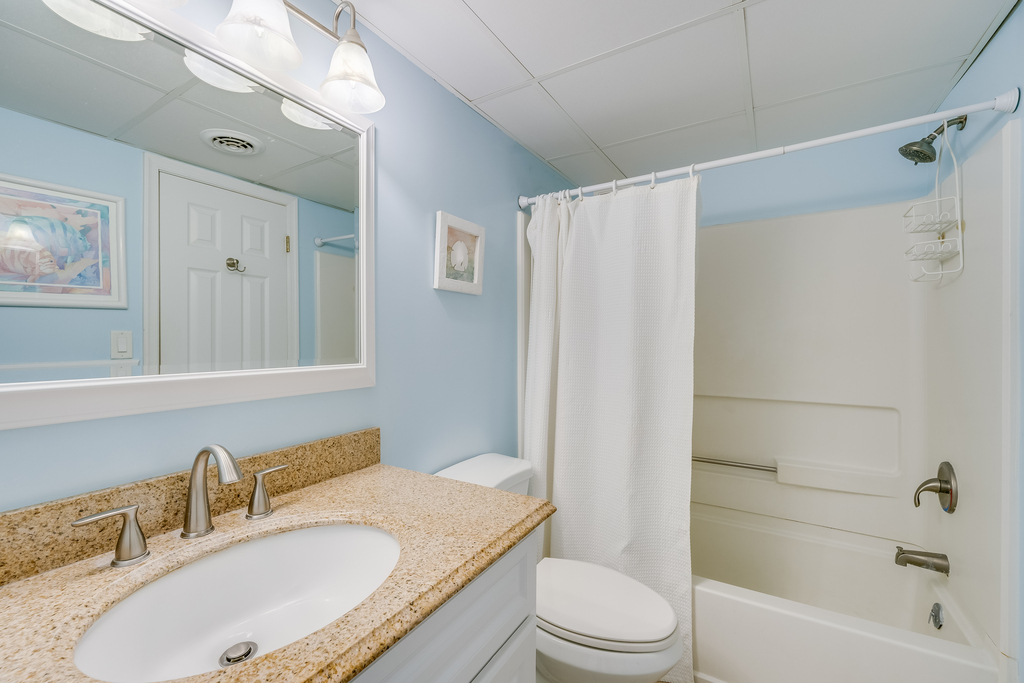 The Full Bath offers a Shower/Tub combo.