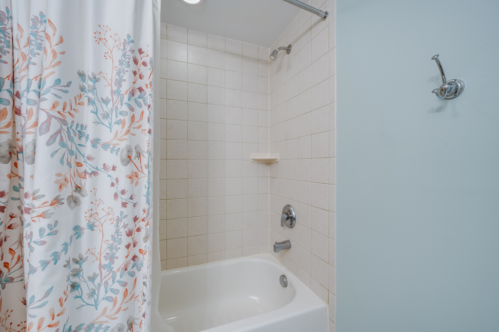 Avalon 304 | Photo 19