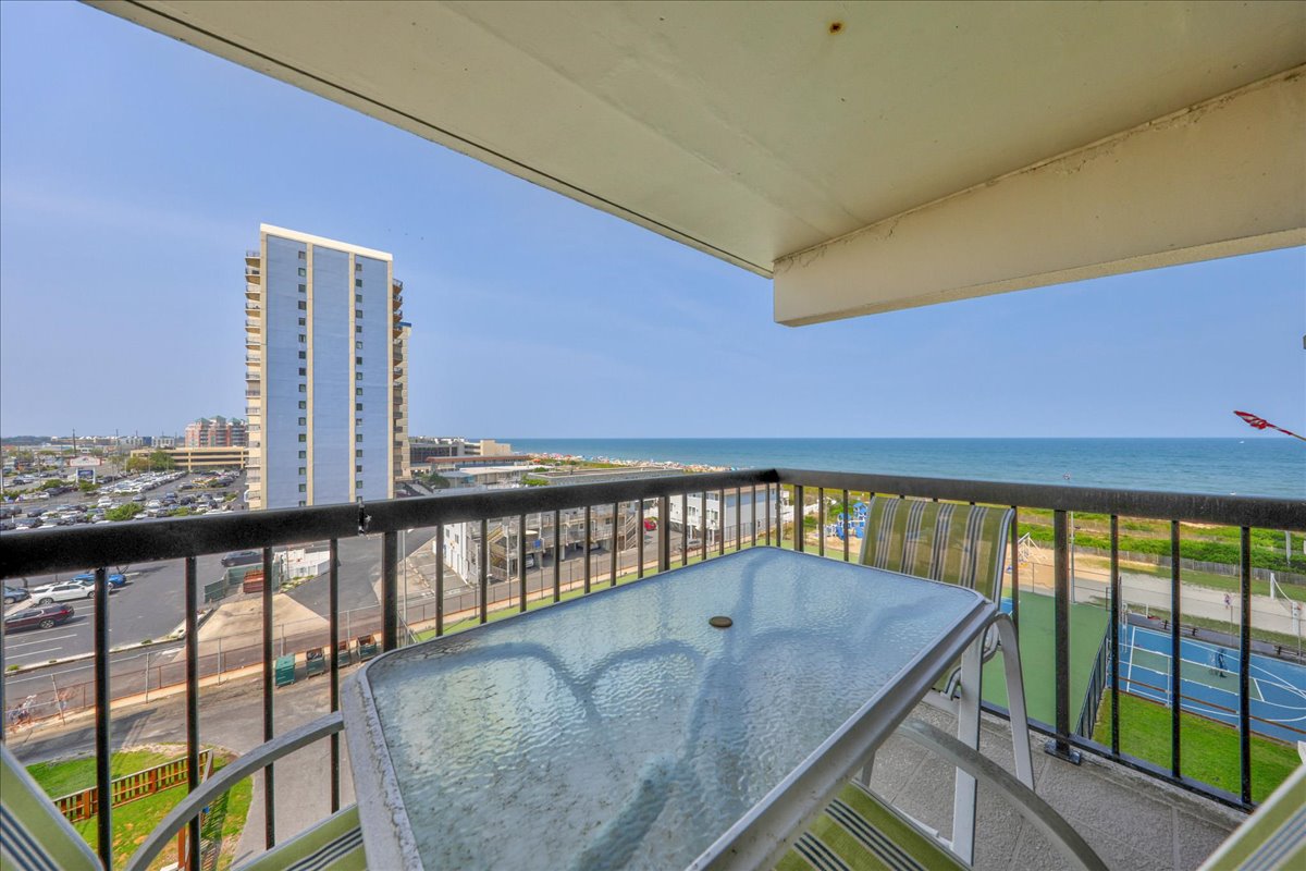 Dine Al Fresco while you enjoy the Ocean Breeze!