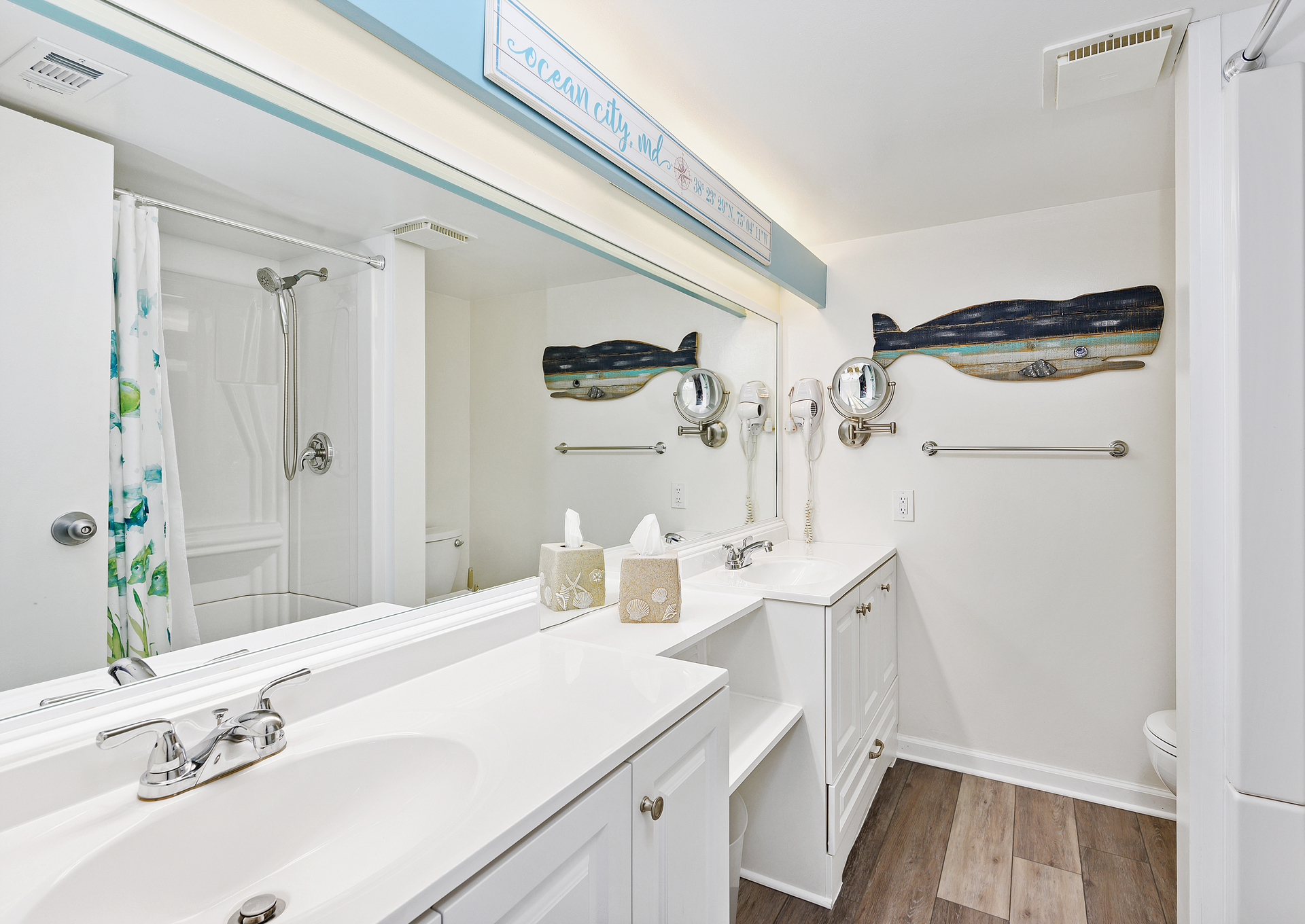 The double sinks are perfect for getting ready!