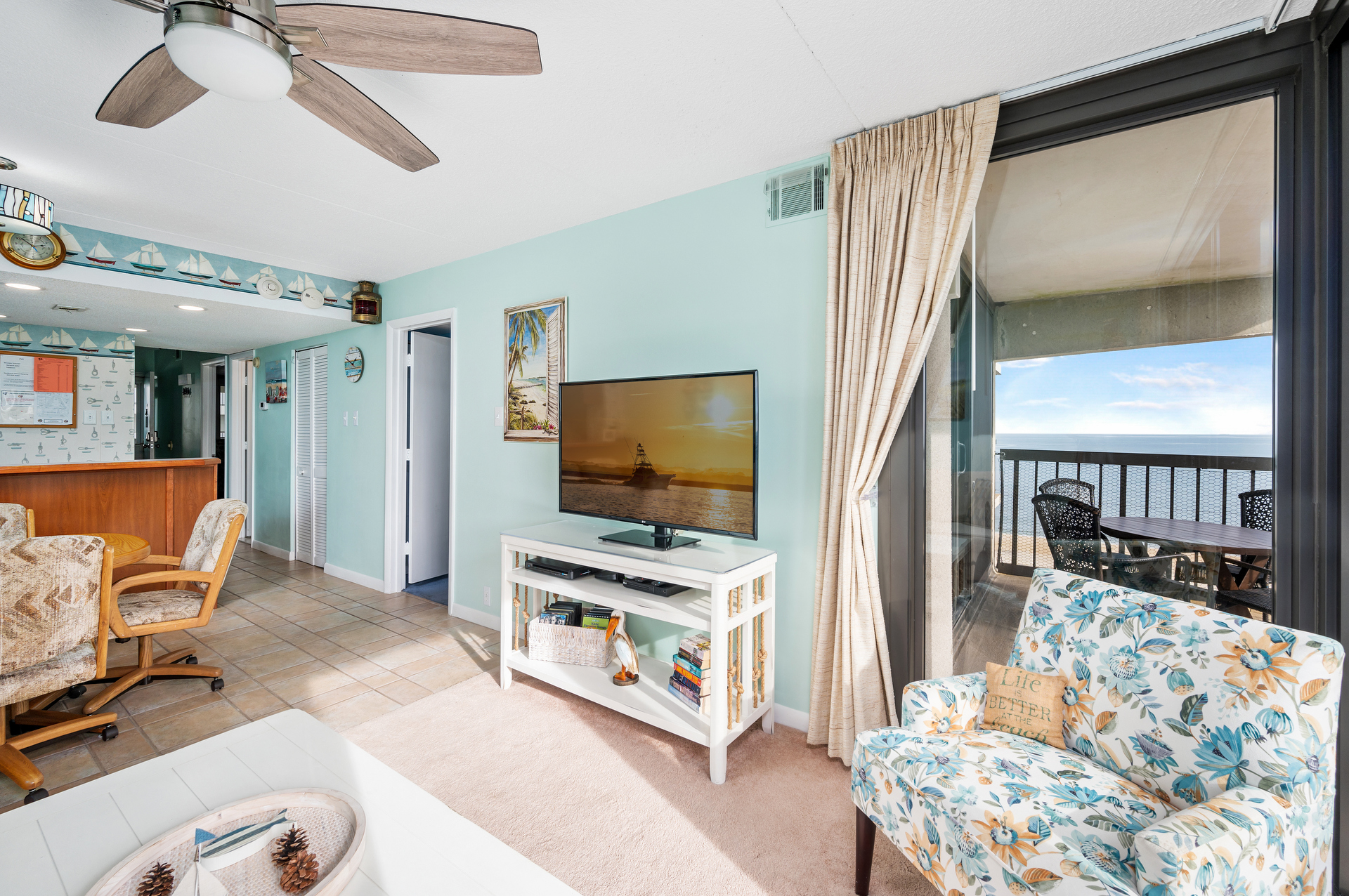 Relax and enjoy Flat Screen TV & Free Wi-Fi after a day on the Beach.