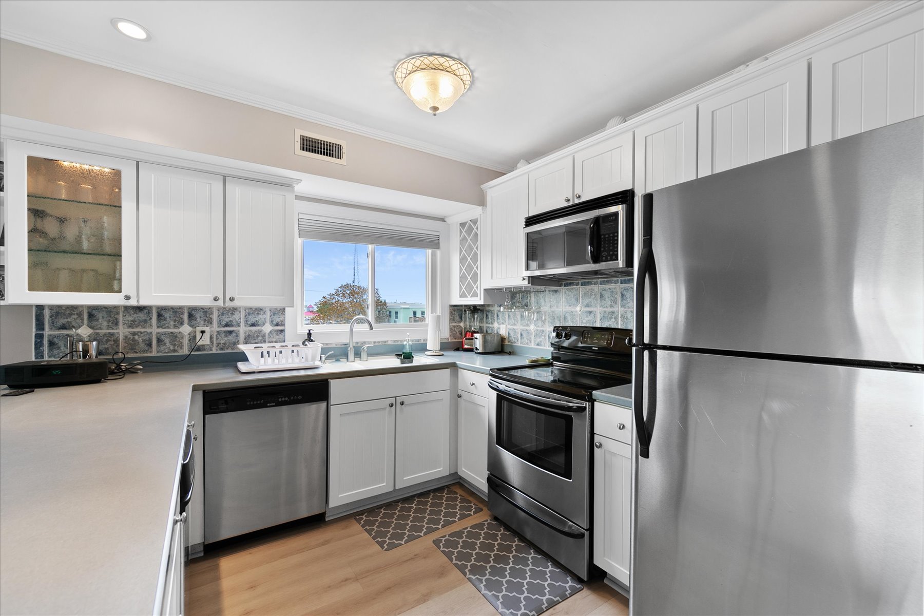 12-8 64th St 304-12