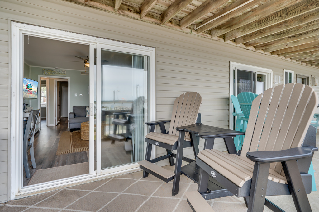 Kick back in the Adirondacks and relax, as the kids have a blast crabbing from the Dock.