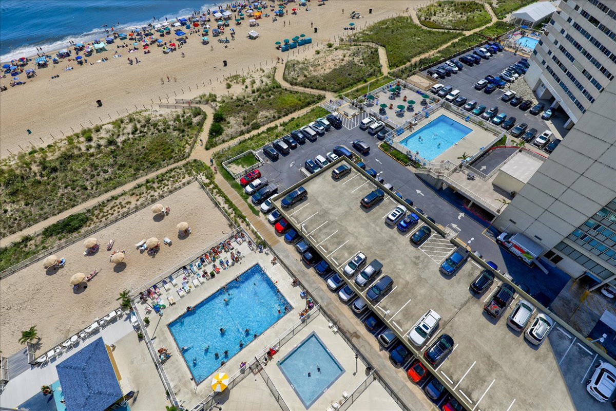 Golden Sands 1617 - Life’s always better at the Beach!