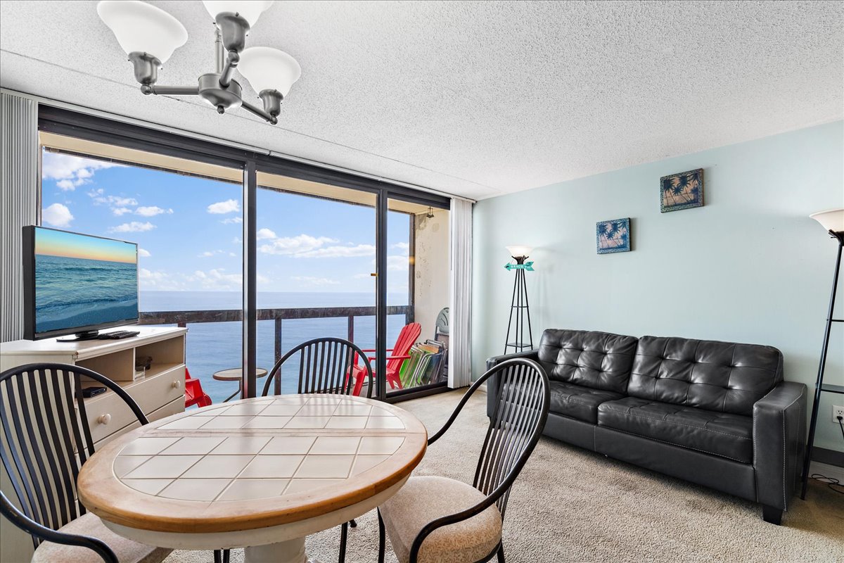 Dine in and enjoy the breathtaking Ocean Views!