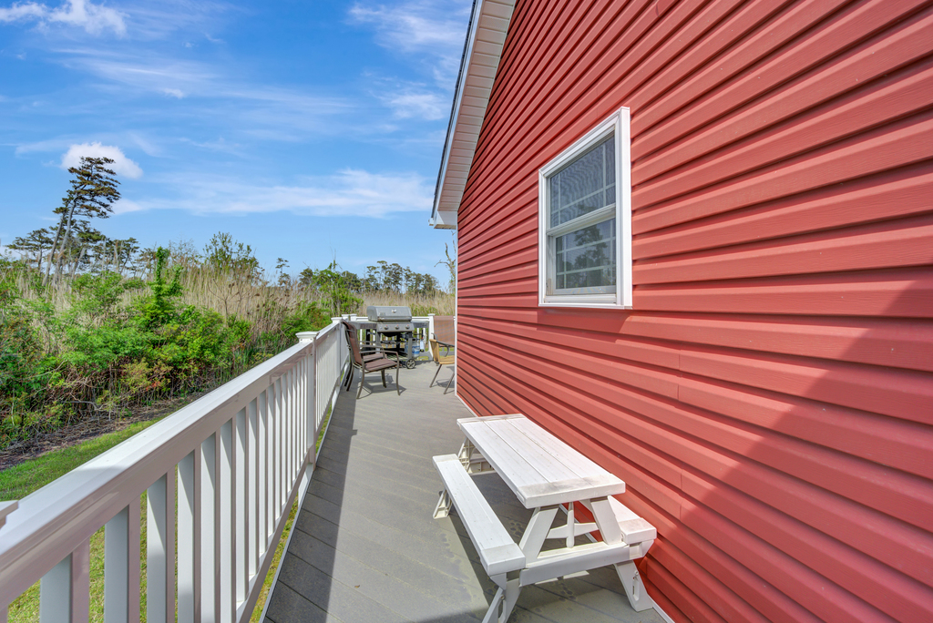 And a small Picnic Table for the little ones