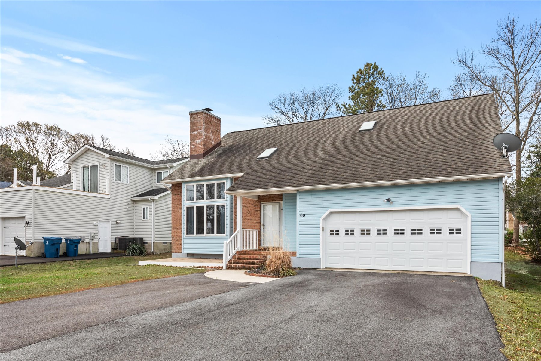 The Spacious Driveway will make unloading the Car a breeze.