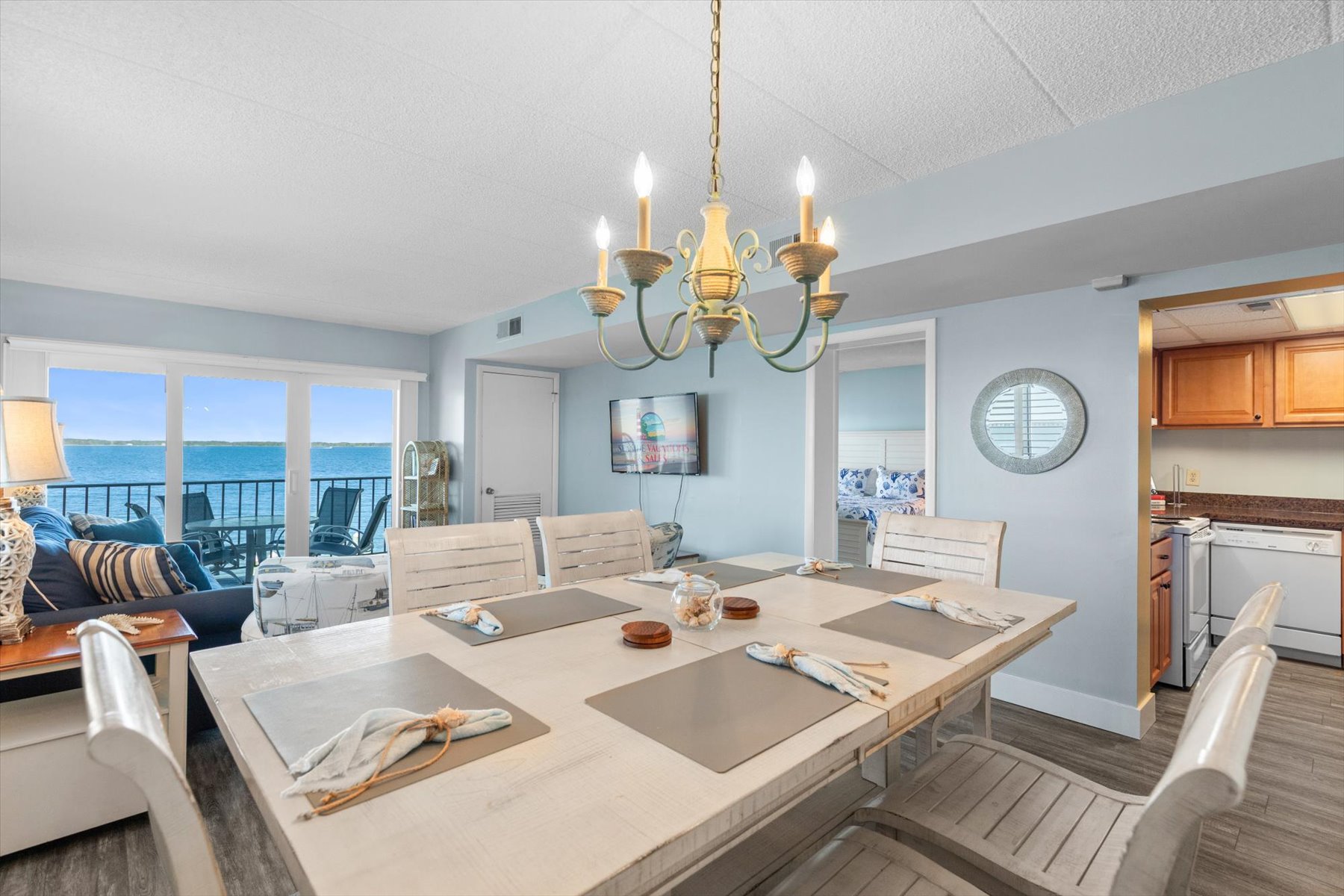 03-735 Bradley Rd #201-3