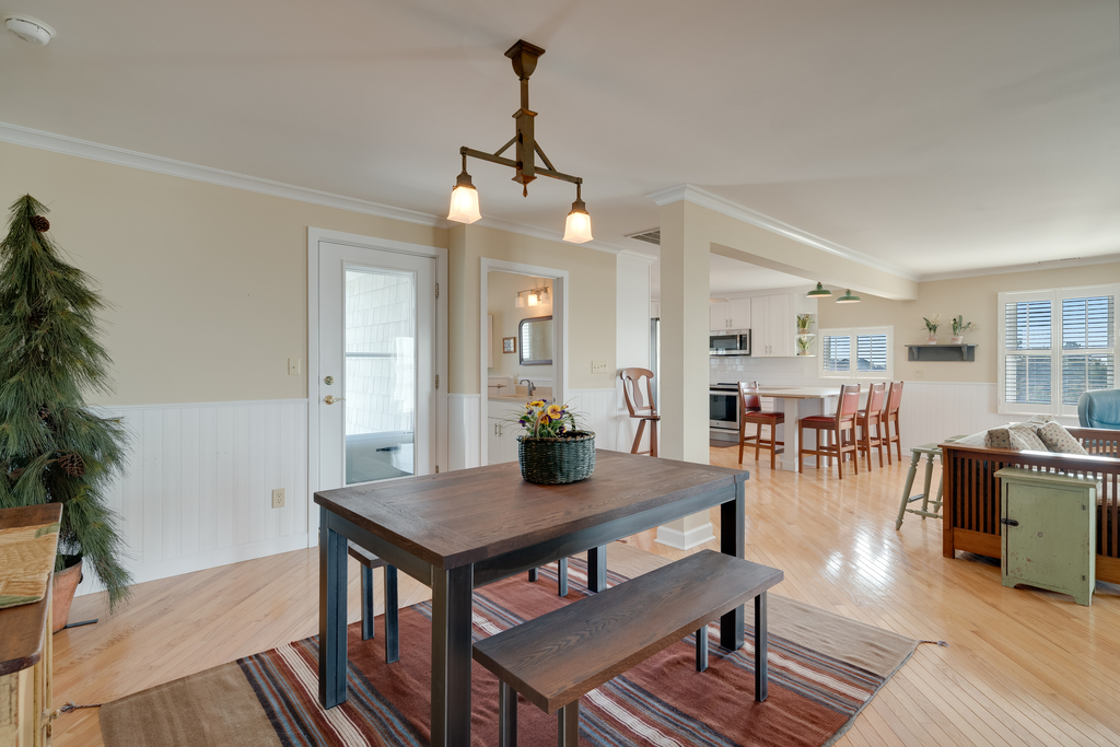 Dine in the comfort of Central AC in the Dining Room.