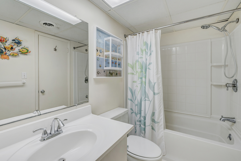 You'll love the Full Bath with Shower/Tub Combo!
