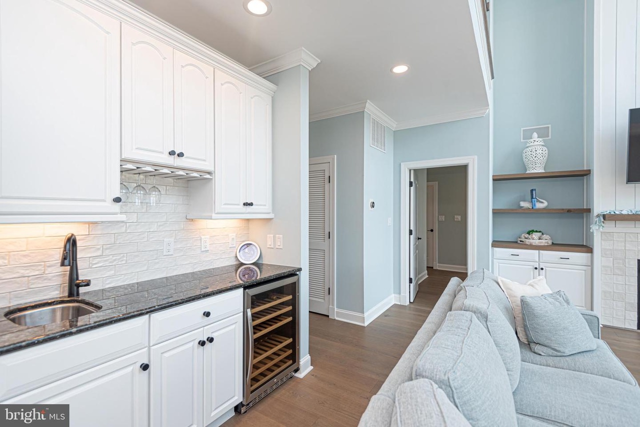 The Living Room even has a Wet Bar!