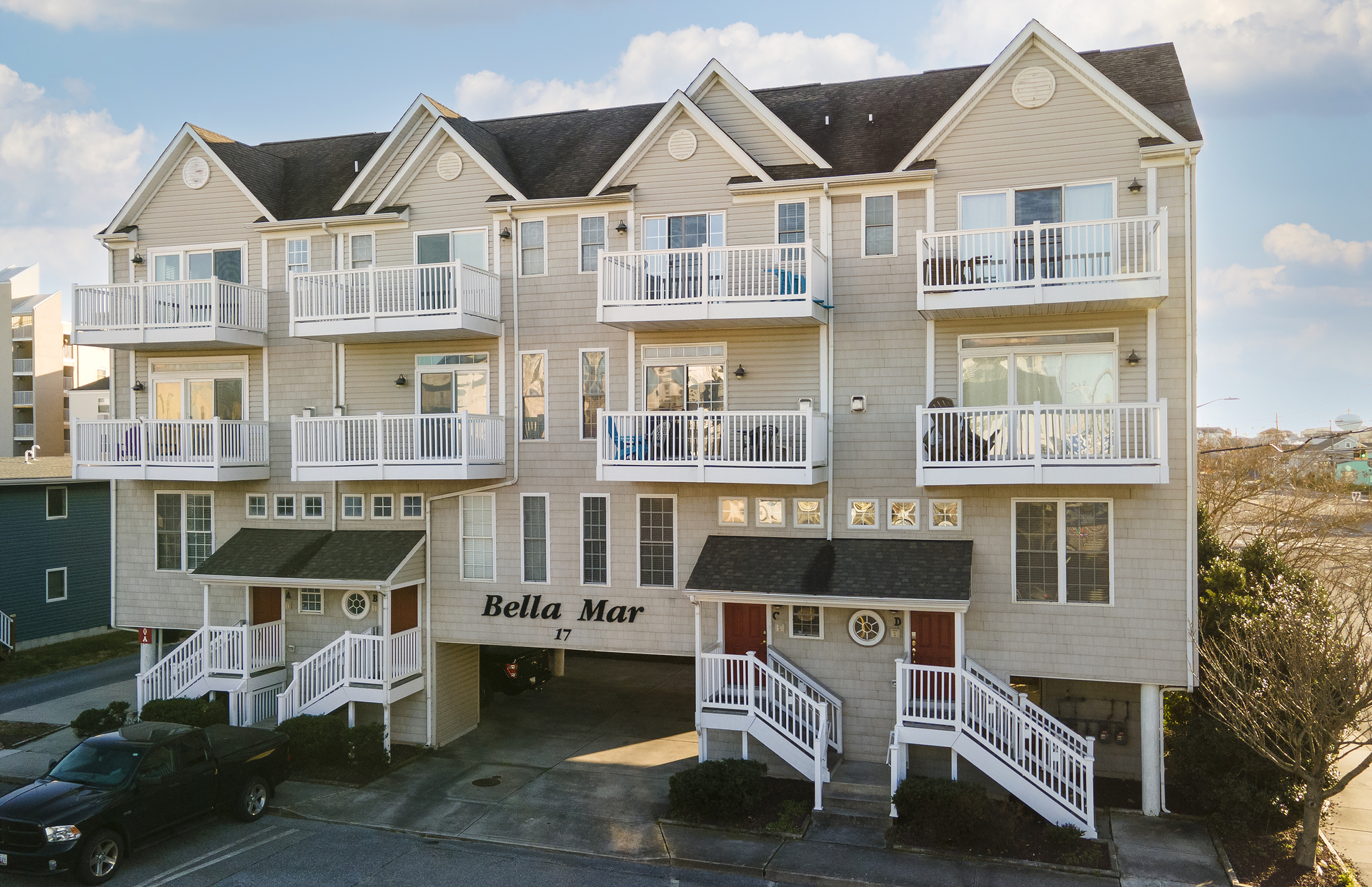 Well Maintained Property in safe neighborhood