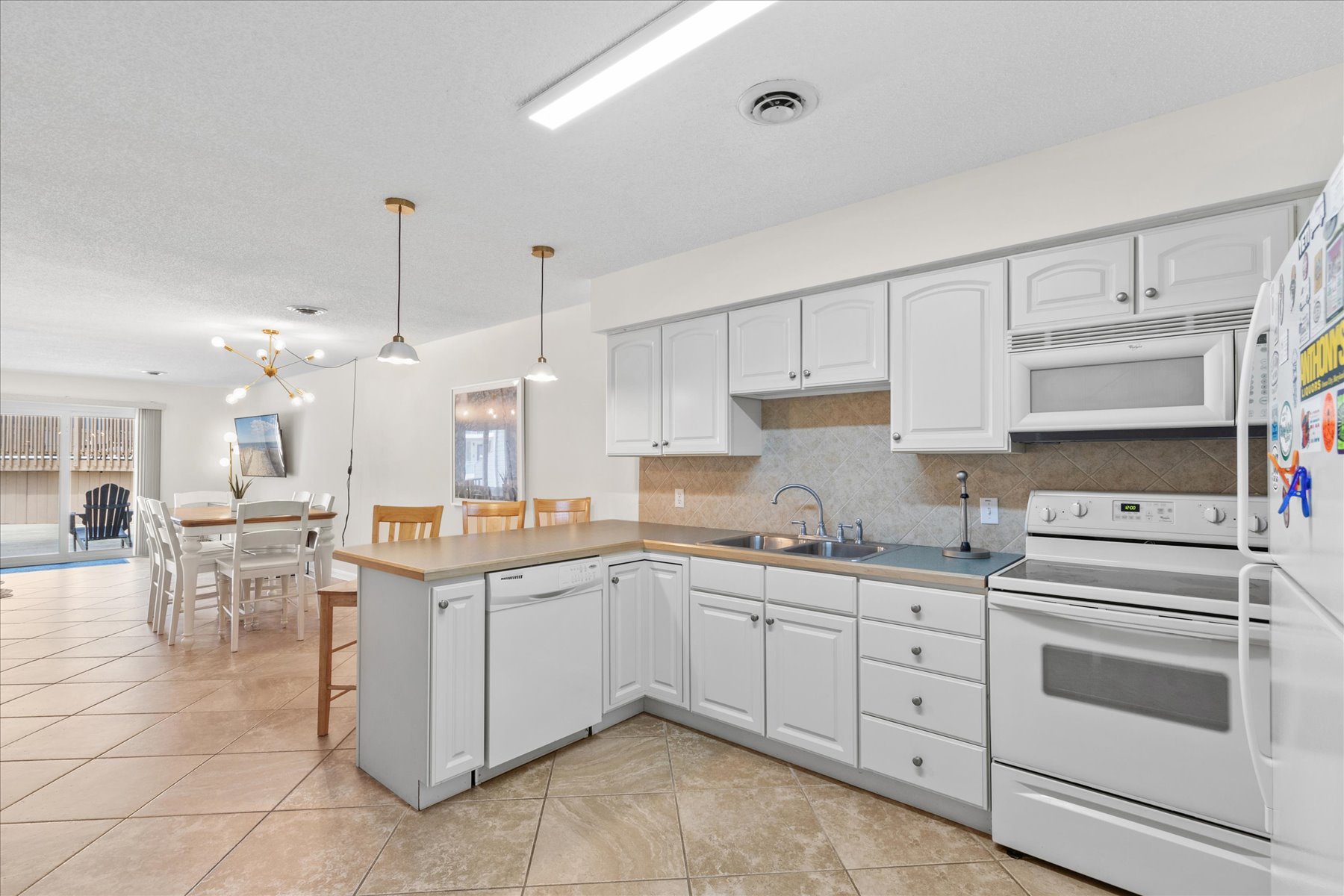 A specious Kitchen any Home Chef will enjoy!