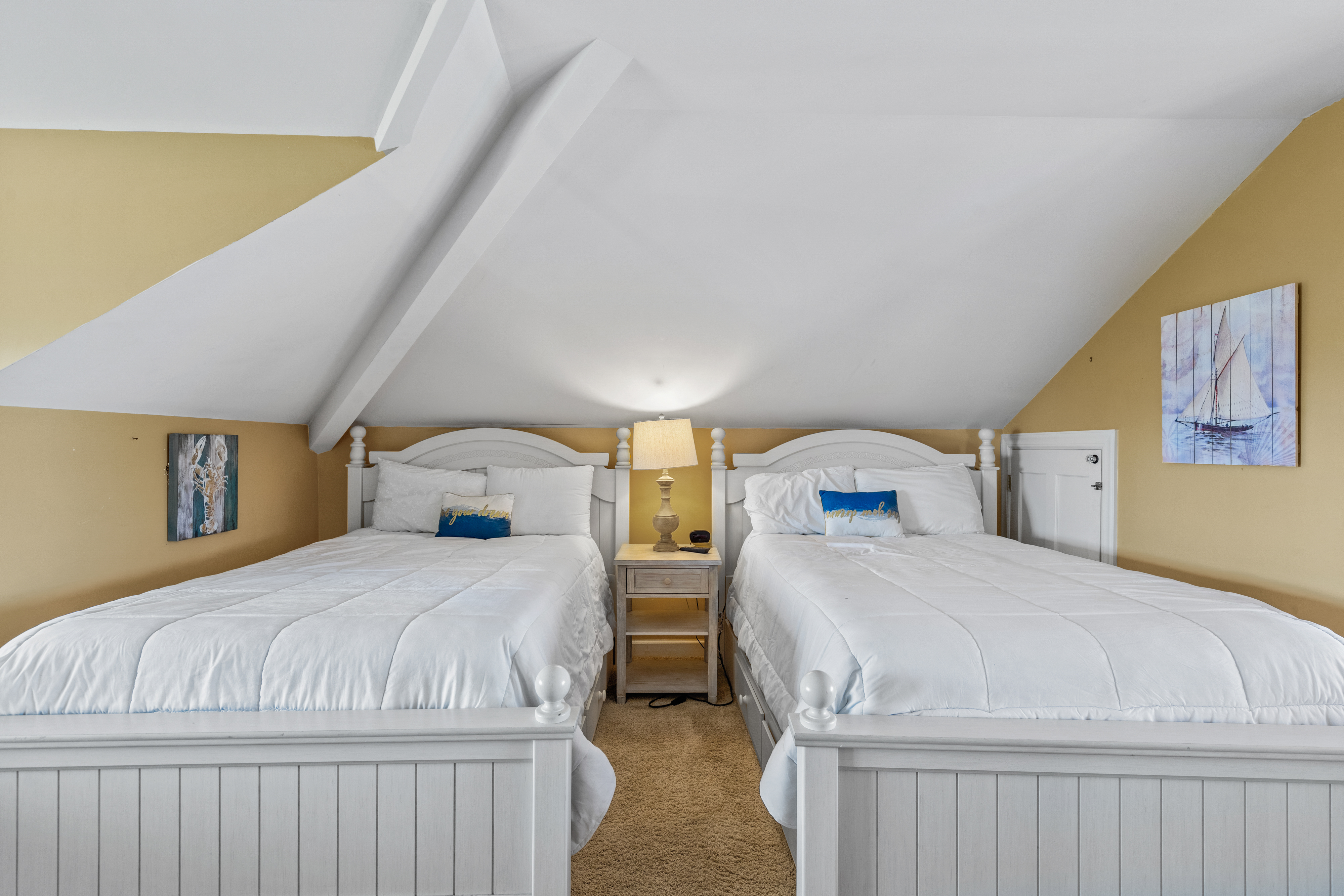 Bedroom 4 / loft 4th floor.