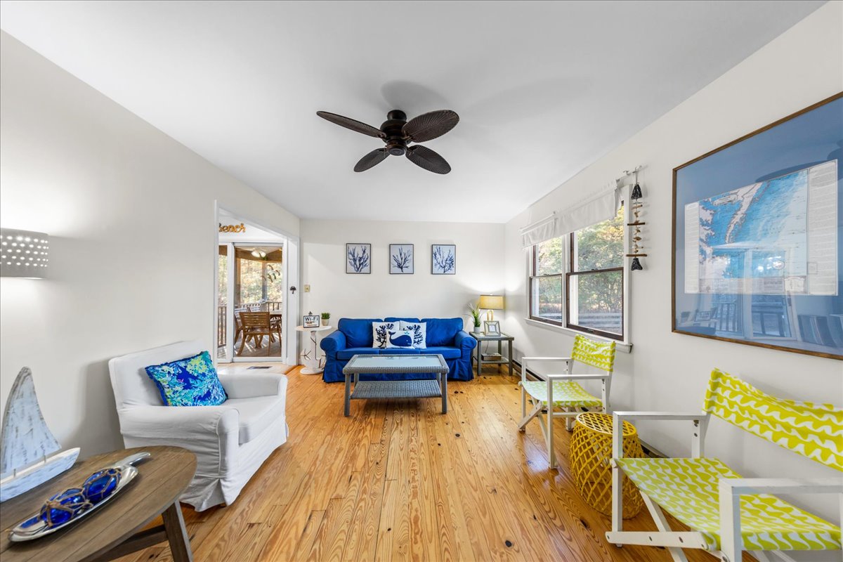 Brand New AC and Fresh Paint!