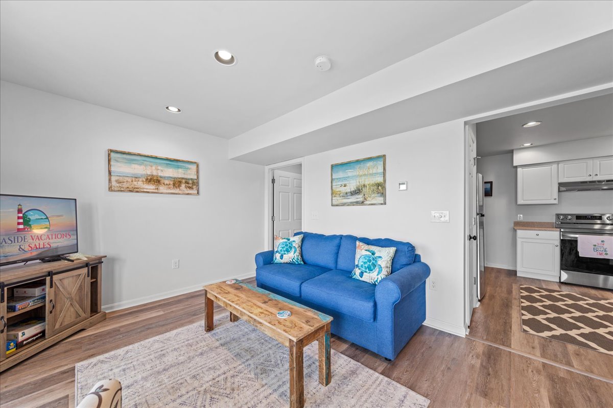 No Problem is Newly Renovated and simply adorable!