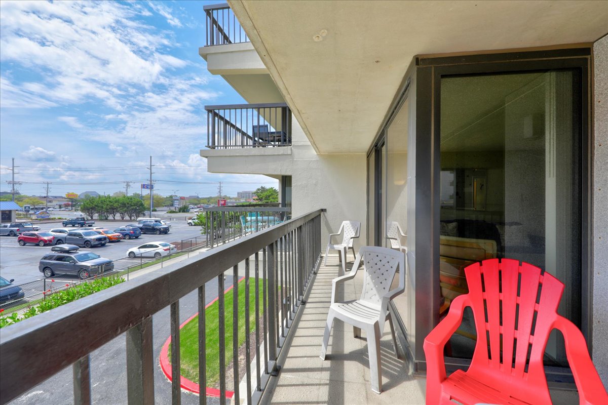 Sea Watch 119 - The Tans may fade, but the Memories are sure to last forever!