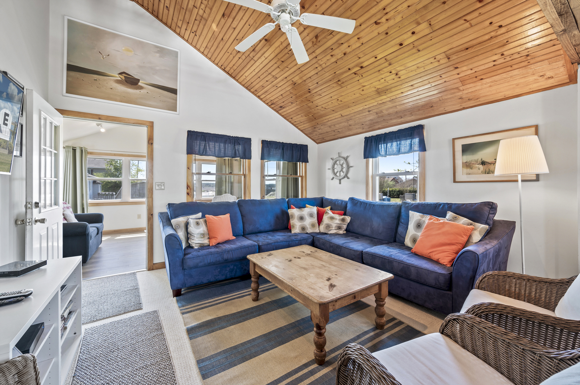 Colors of Sand and Sea welcome you.