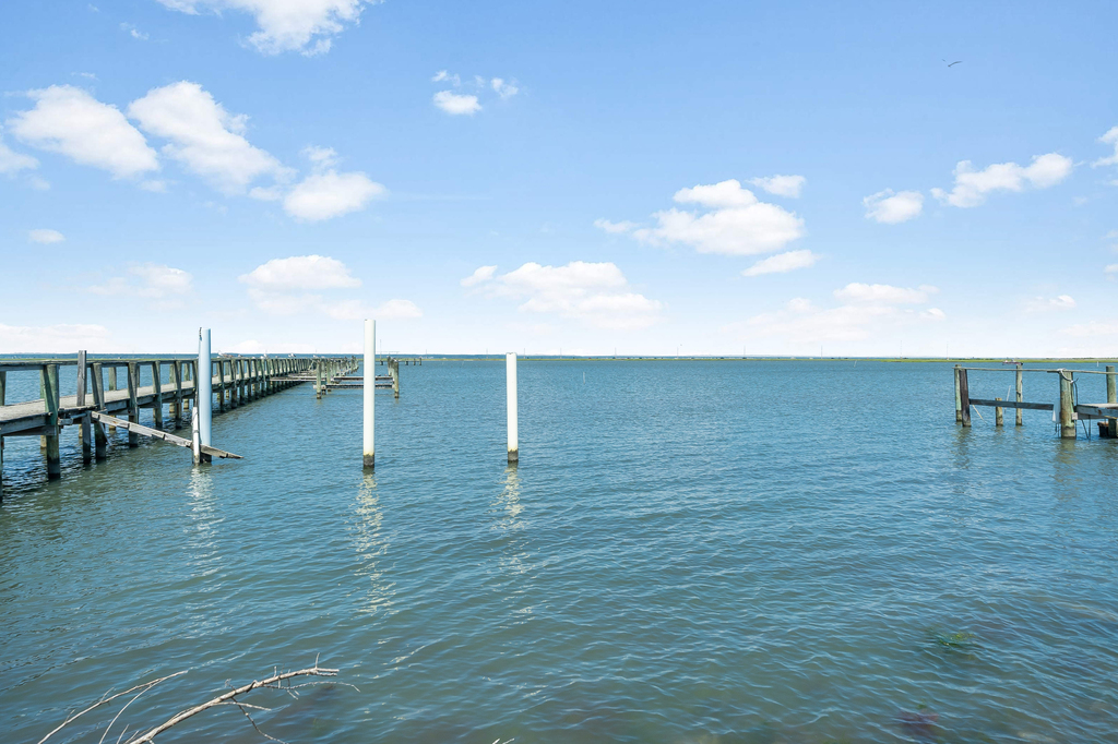 Kick back and take in that salty, sweet bay breeze.