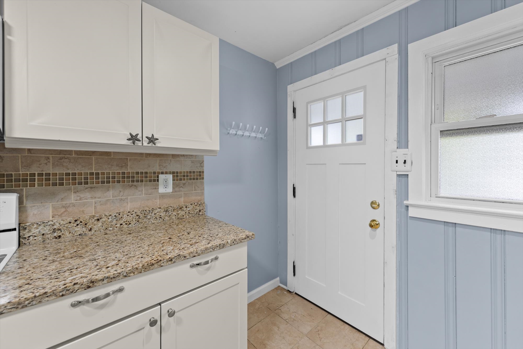 14-808 St Louis Ave #3-14