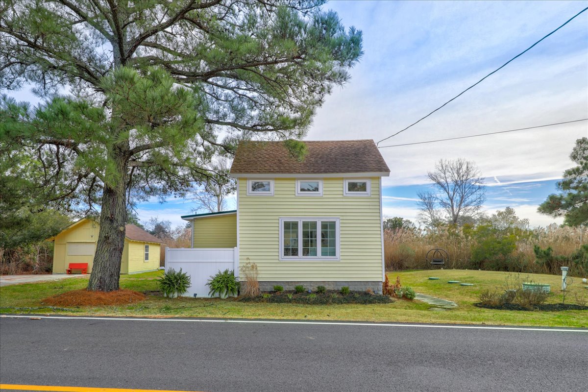 Street View of Beachgrass Bungalow, which overlooks a gorgeous Marsh.