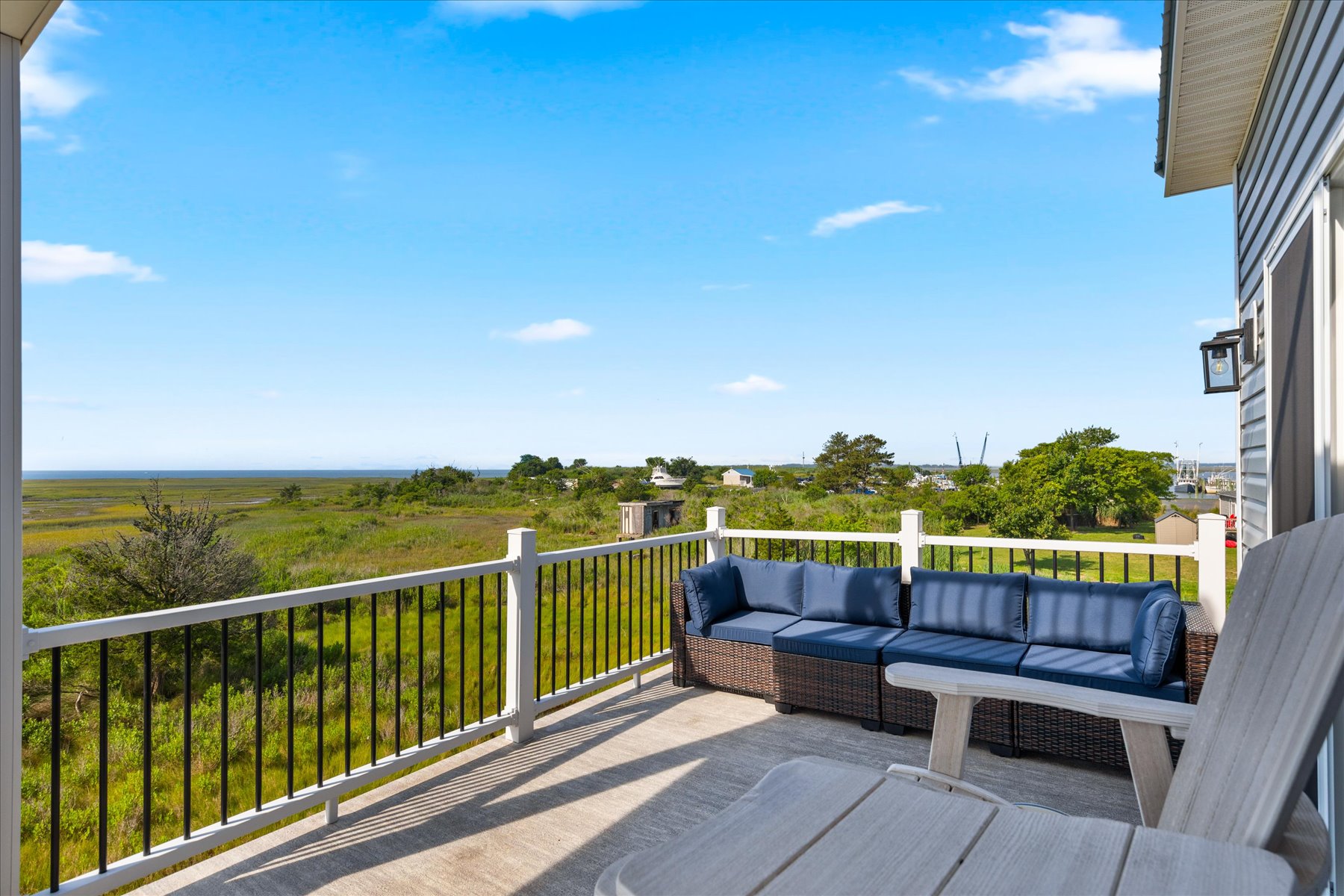 All of this, and less than 10 minutes to Assateague National Seashore and the Wildlife Refuge.