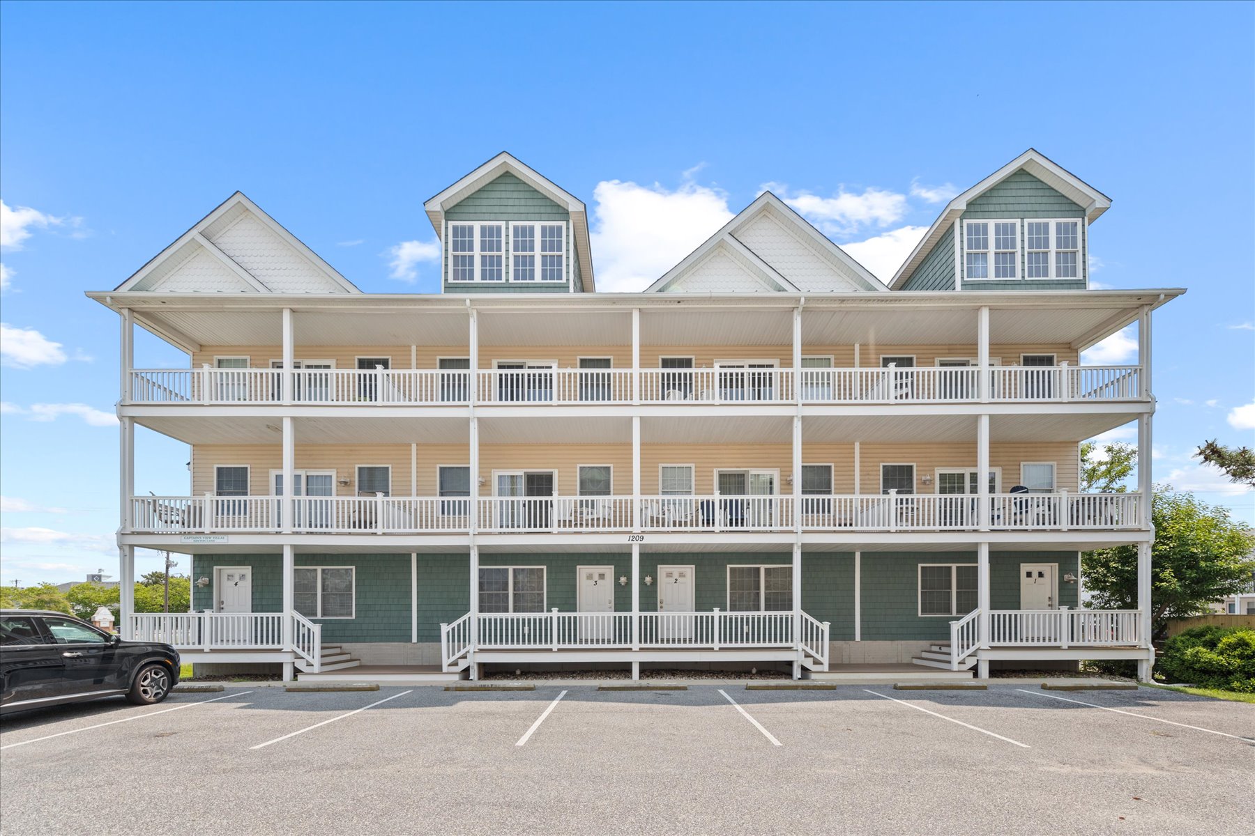 Make Captain View Villas your next great Vacation!