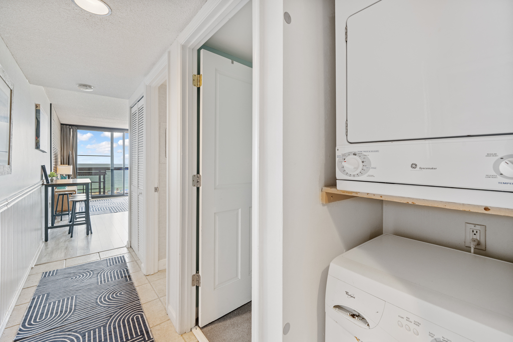 Full Washer & Dryer in the home for your convenience!