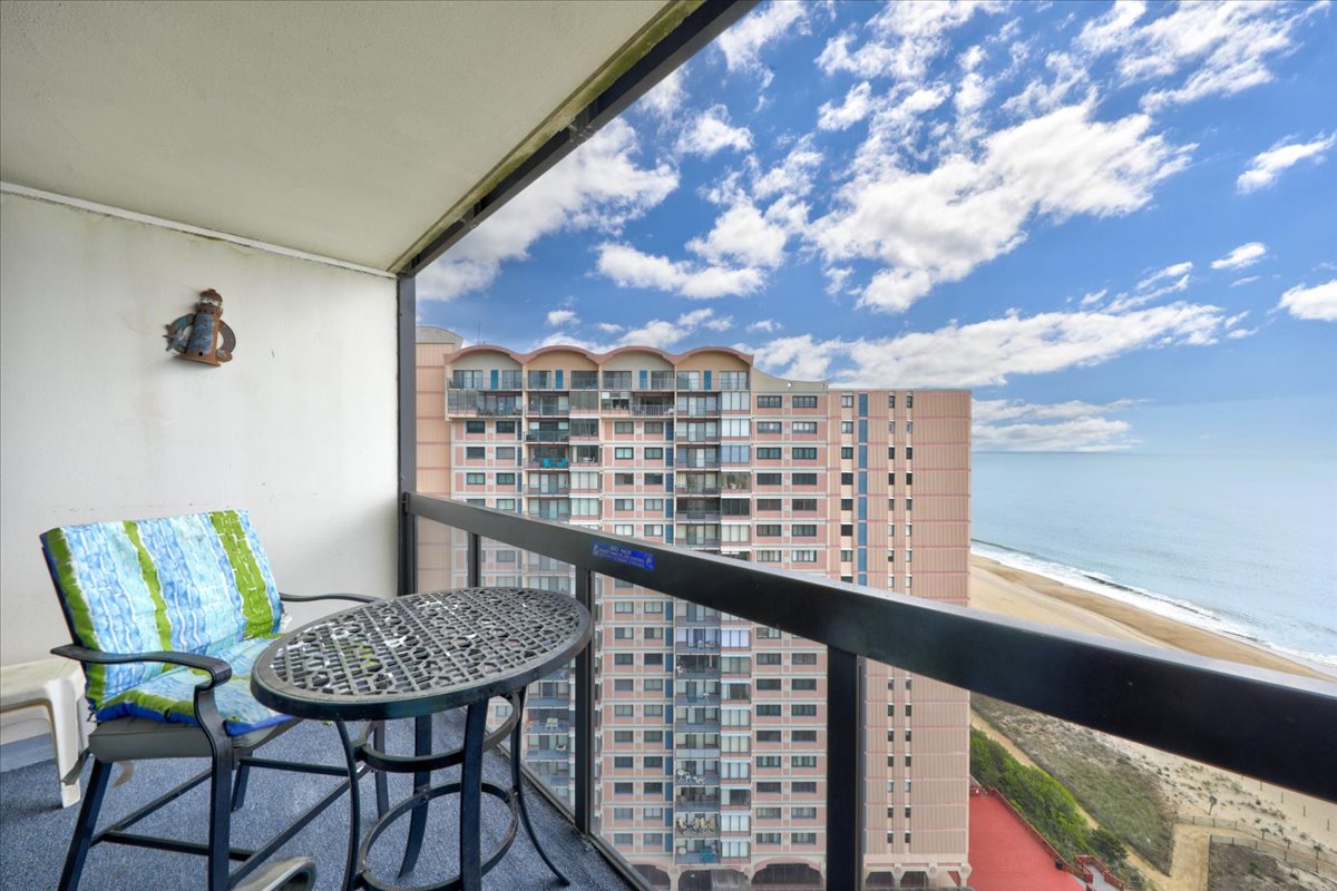 Sit out and enjoy the Sweet & Salty Ocean Breeze!