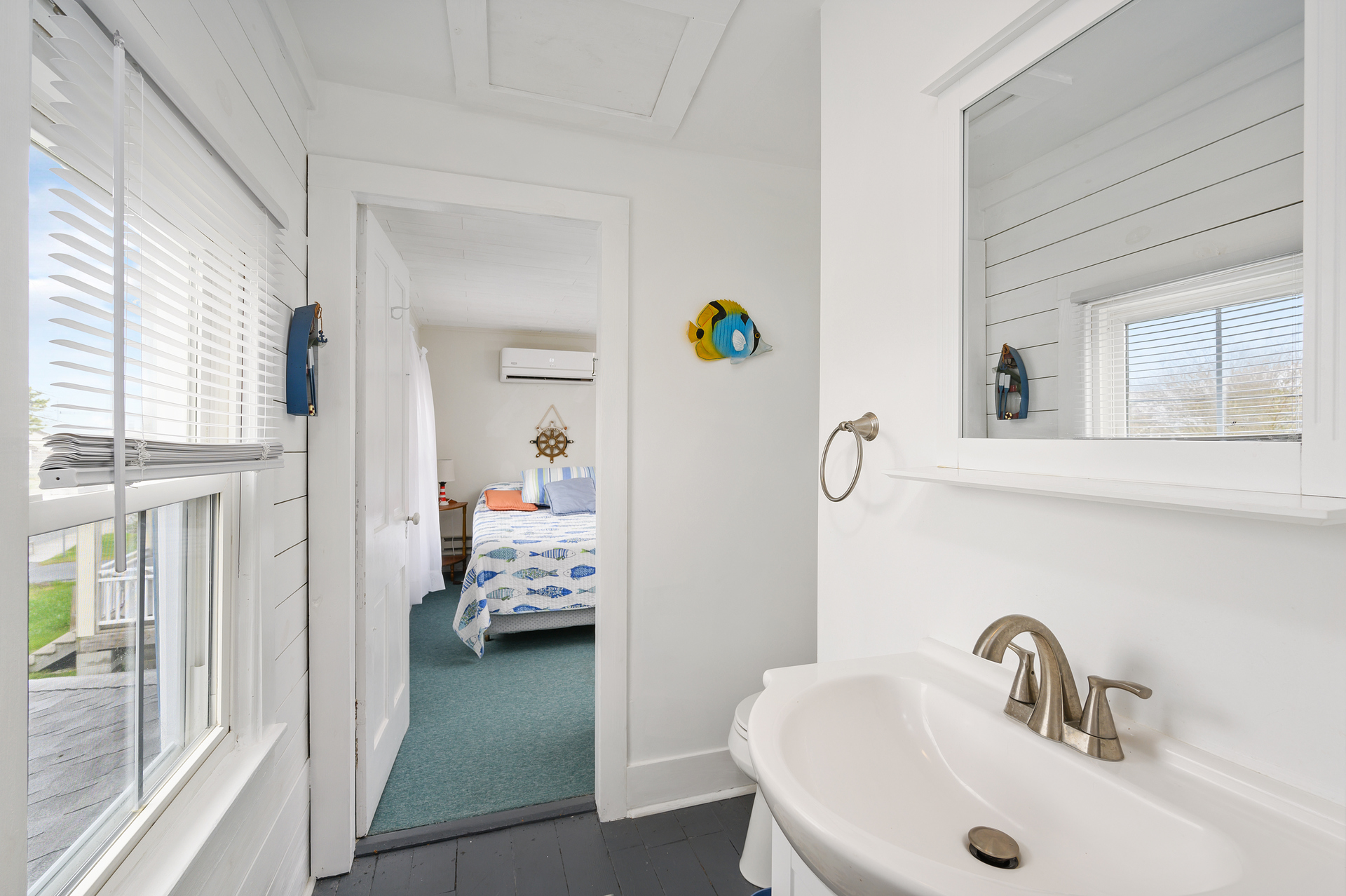 Looking to Bedroom 3 from Jack and Jill Bath.