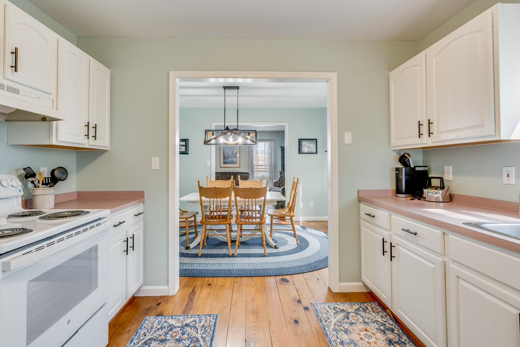 Touches of a bygone era, yet everything you need in this Kitchen.