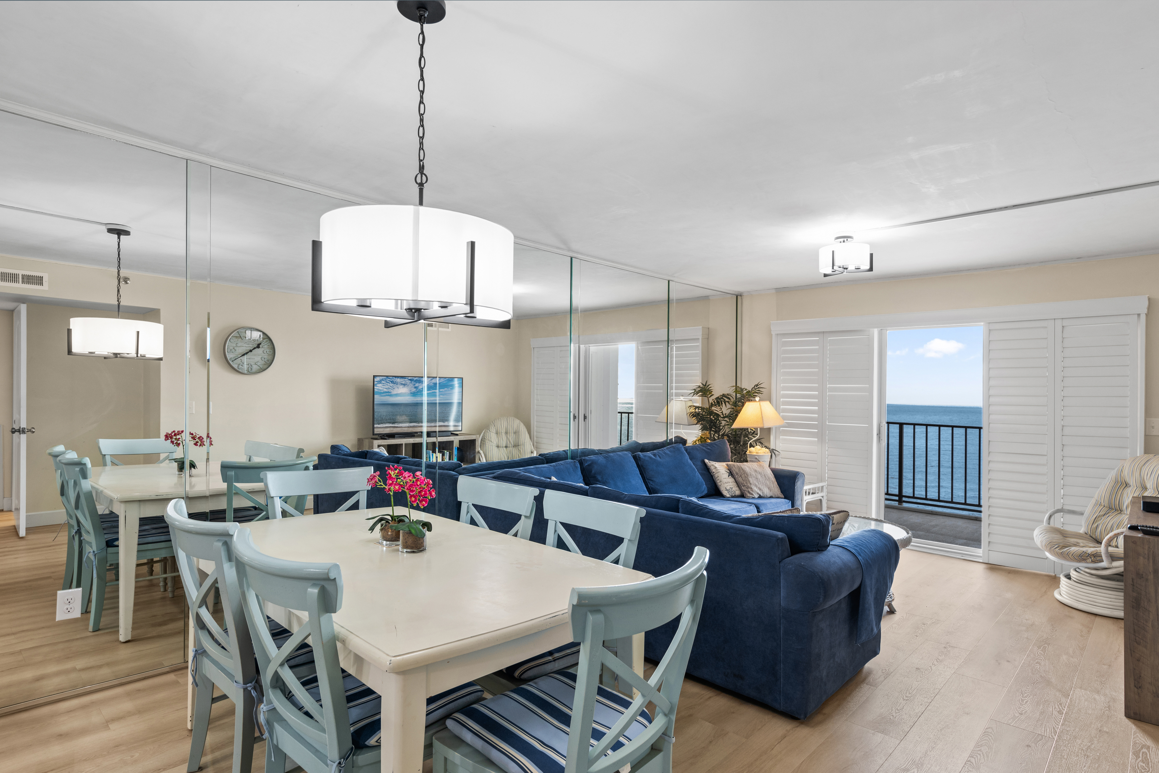 Warm and inviting, it's just a wonderful place to reconnect with the ones who matter most, without ever feeling crowded