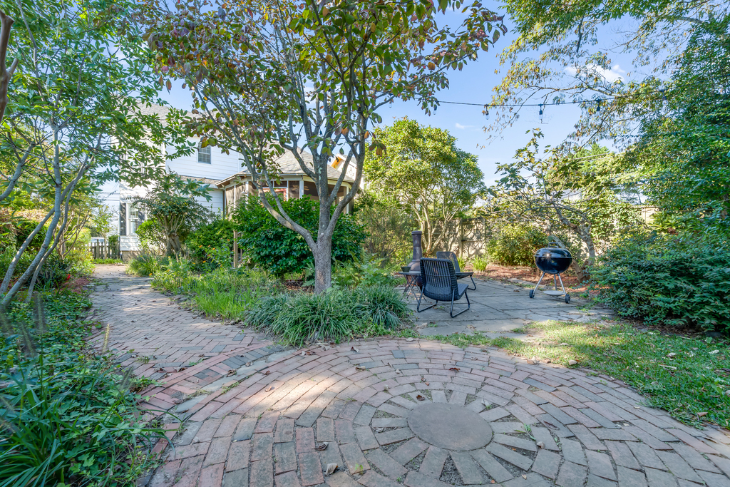 Just look at this brick work!