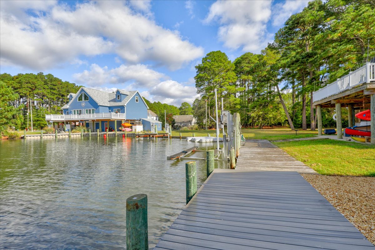 There are 2 Kayaks for you to use - 1 Single and 1 Double!