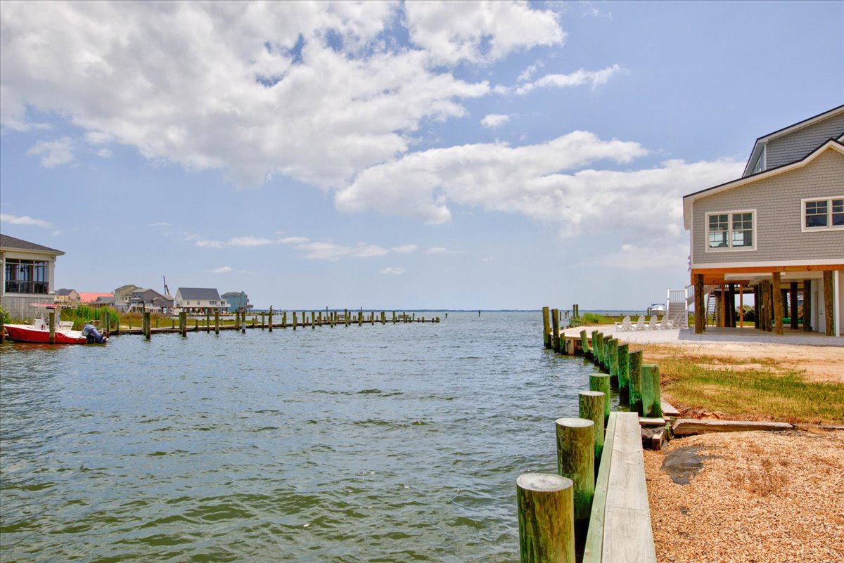 Easy access to the Chincoteague Bay, so don't forget the Boat!